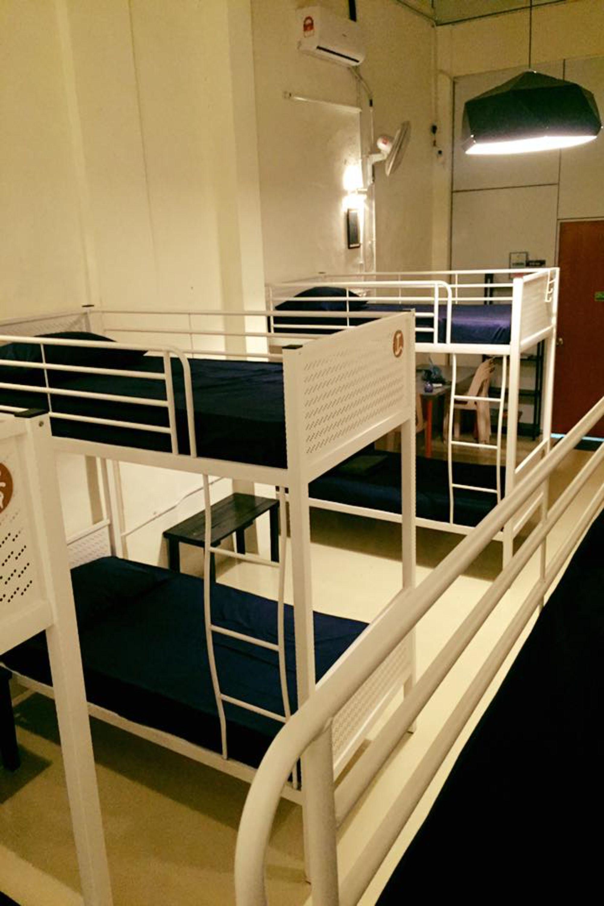 Vloft Backpackers Hostel Ipoh Ngoại thất bức ảnh