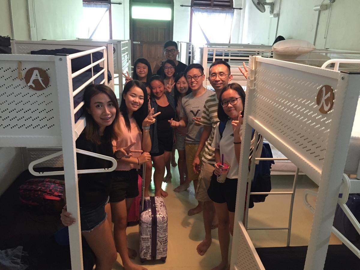Vloft Backpackers Hostel Ipoh Ngoại thất bức ảnh